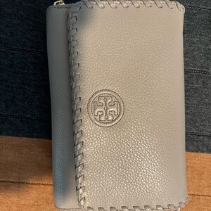 Tory Burch Wallet Crossbody - Taupe